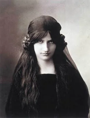 Photo of Jeanne Hebuterne